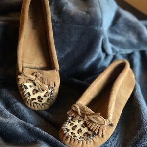 Women’s Minnetonka Moccasins Leopard Leather